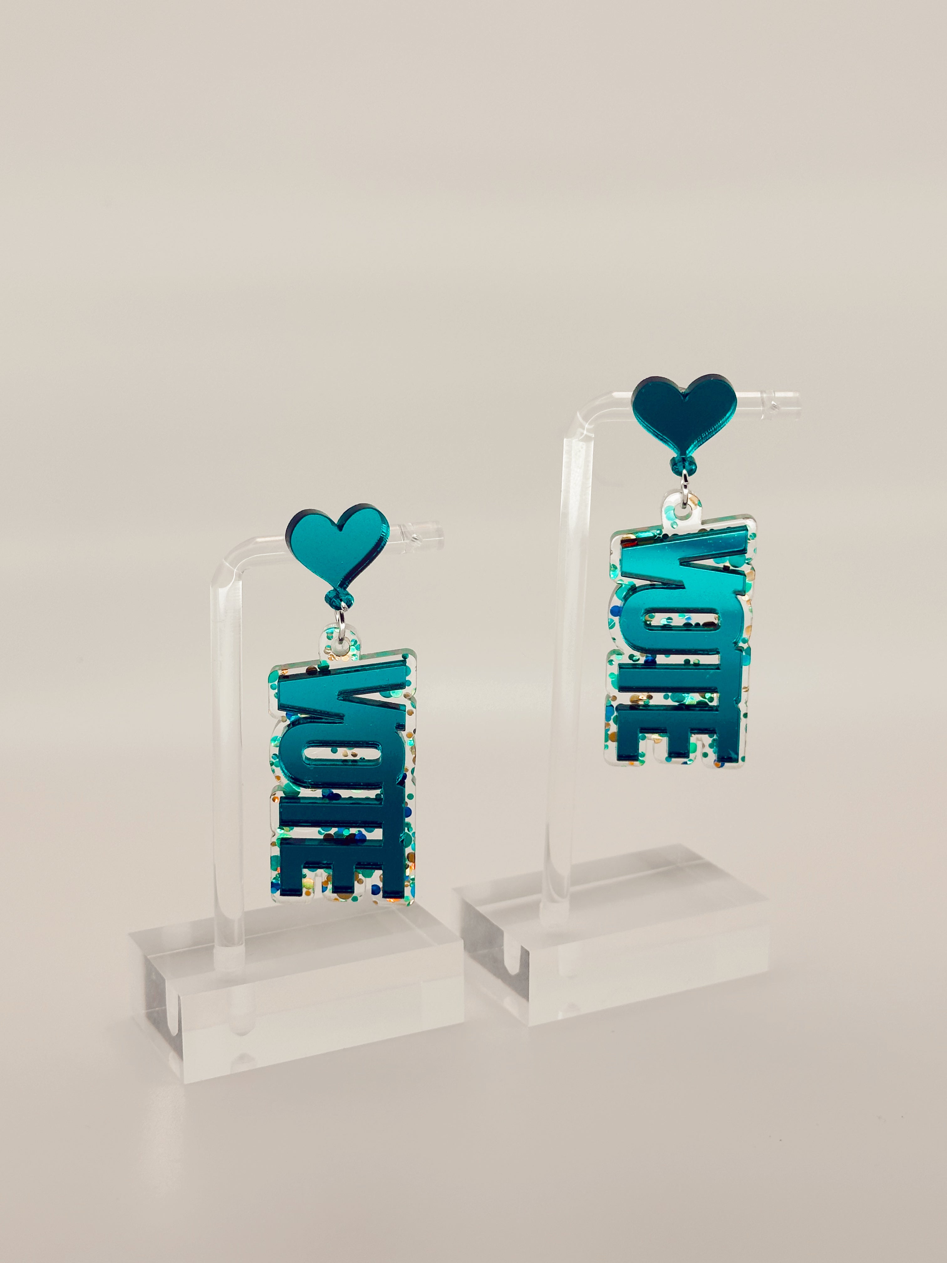 Vote! Turquoise, blue/yellow Polka Dots